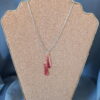 Dentelle de frivolités : pendentif Bambou en fil de coton DMC acajou ombré